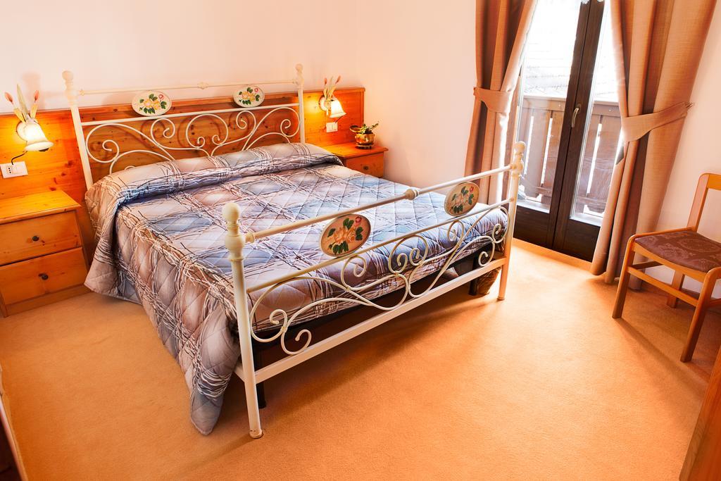 Garni Bonsai Bed and Breakfast Pinzolo Kamer foto