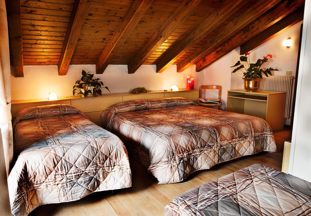 Garni Bonsai Bed and Breakfast Pinzolo Kamer foto