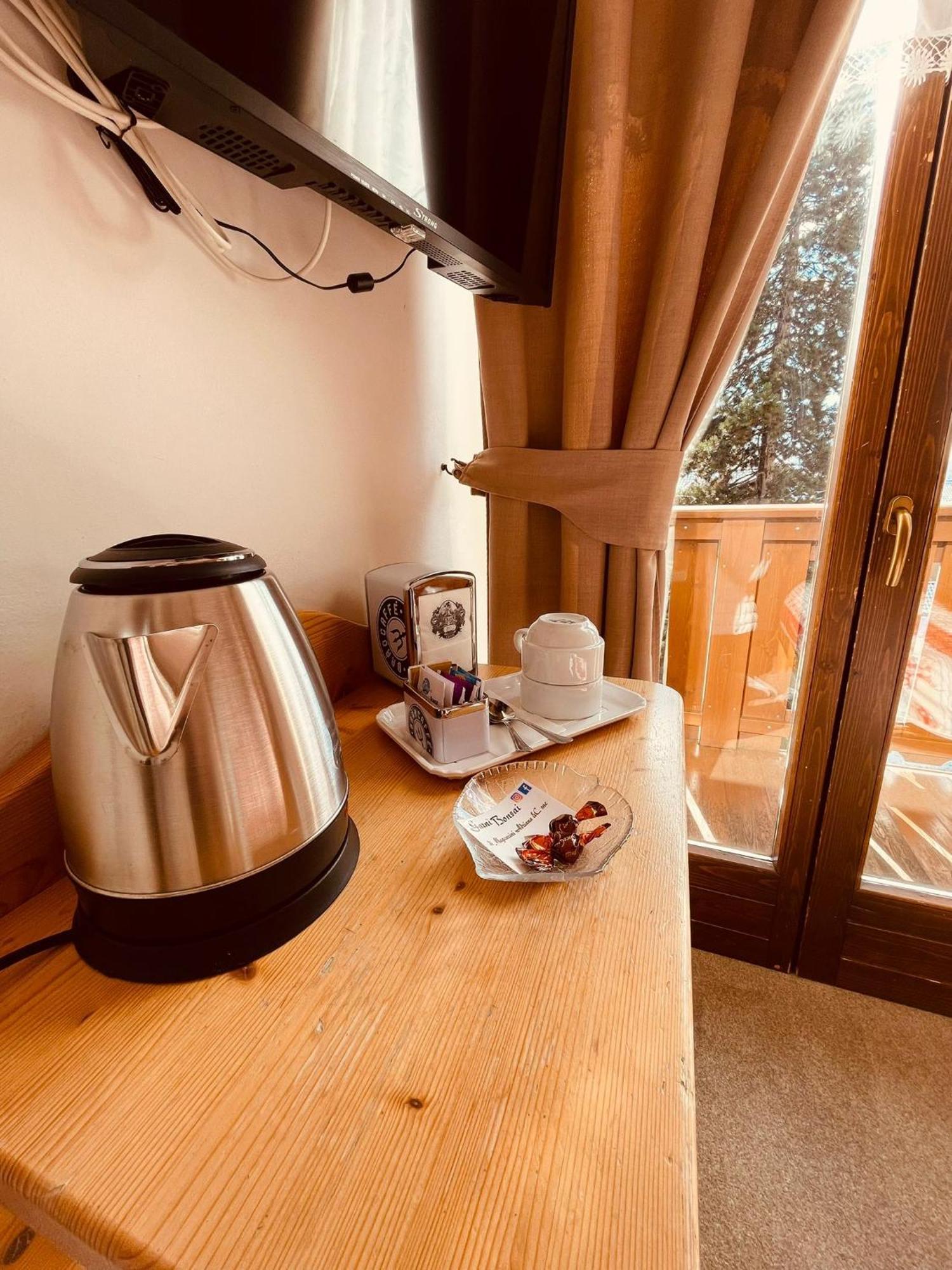 Garni Bonsai Bed and Breakfast Pinzolo Buitenkant foto