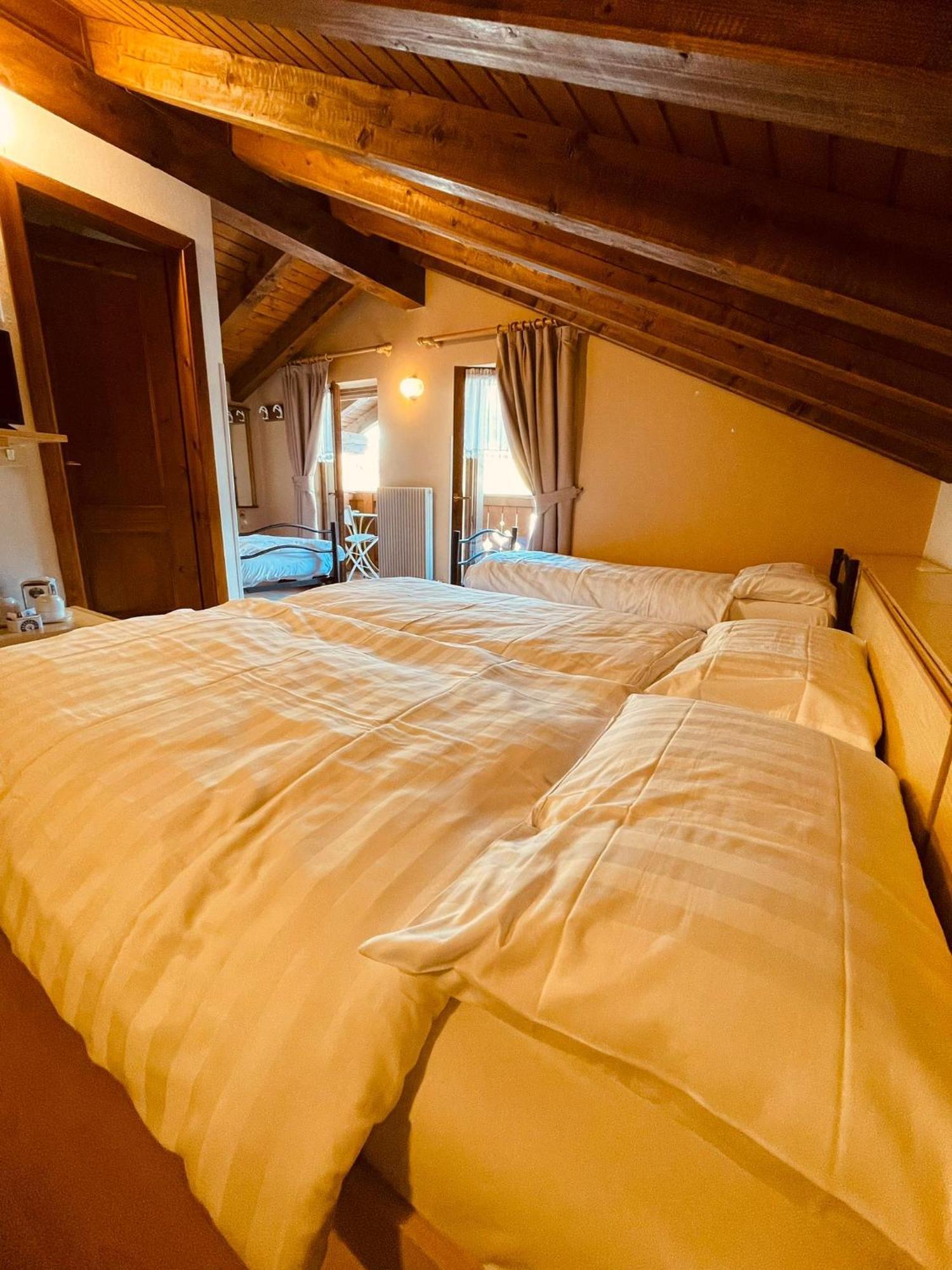 Garni Bonsai Bed and Breakfast Pinzolo Buitenkant foto