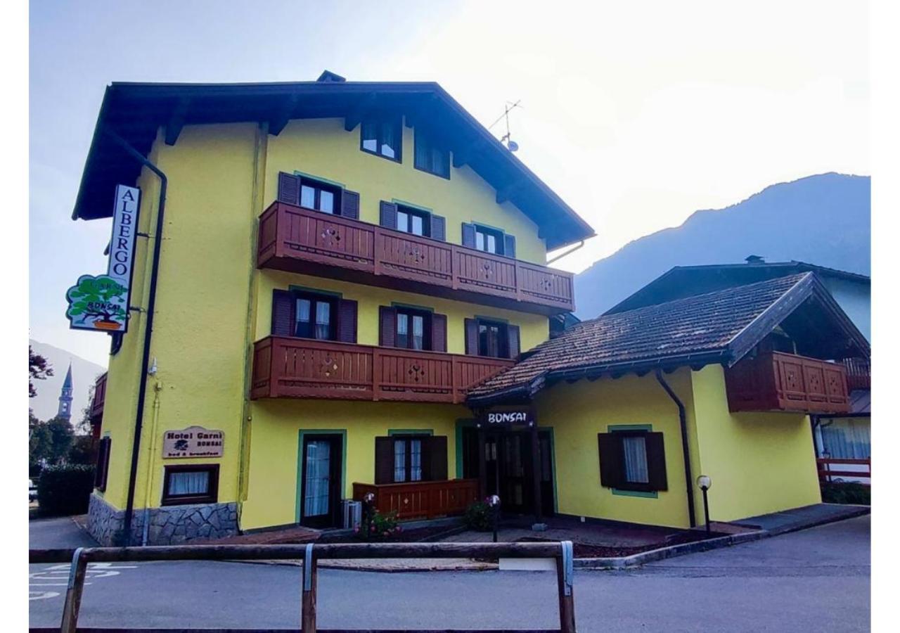 Garni Bonsai Bed and Breakfast Pinzolo Buitenkant foto