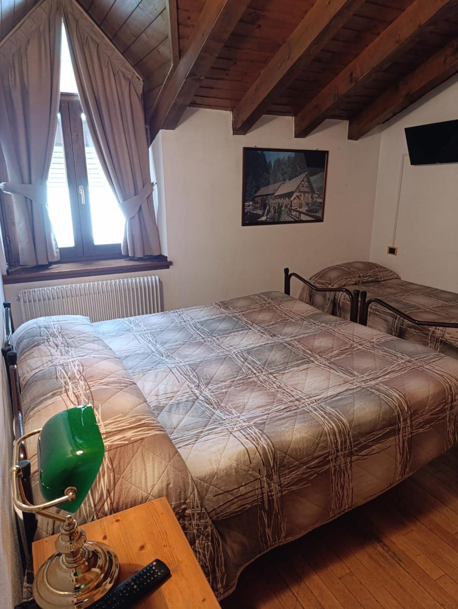 Garni Bonsai Bed and Breakfast Pinzolo Buitenkant foto